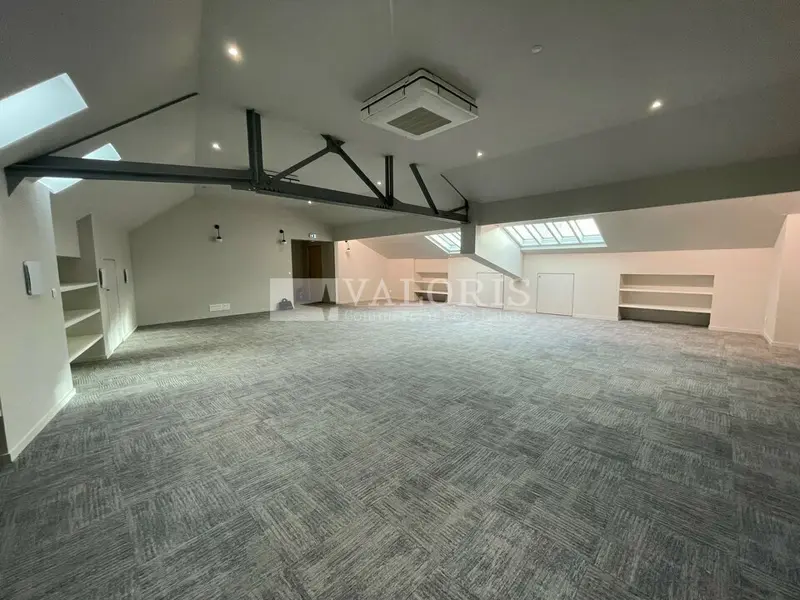 Bureau à louer - Lyon 02 (69002) - 130 m² - 2 491 €/mois
