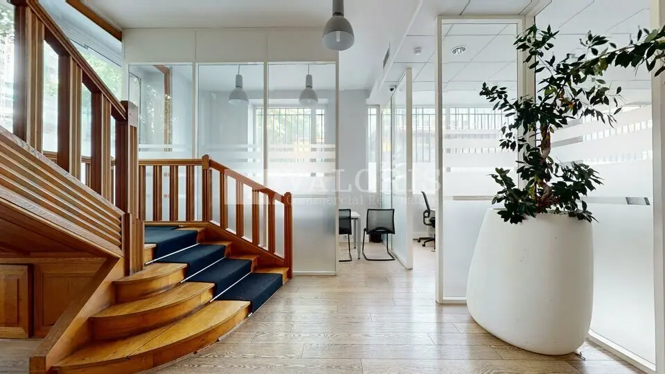Bureau à louer - Lyon 03 (69003) - 410 m² - 8 200 €/mois