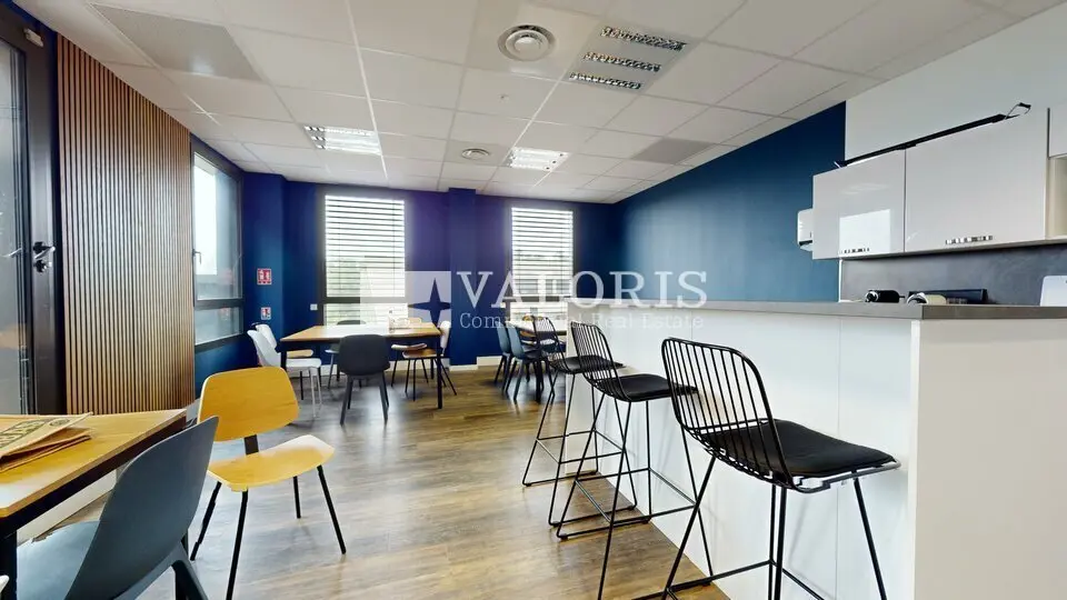 Bureau à louer - Limonest (69760) - 709 m² - 6 798 €/mois