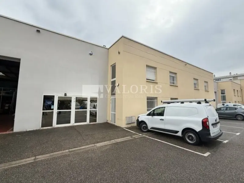 Entrepôt / Activité à louer - Lyon 07 (69007) - 975 m² - 10 000 €/mois