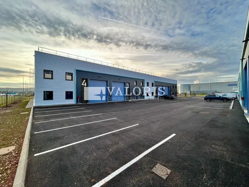 Entrepôt / Activité à vendre - Saint-Vulbas (01150) - 1472 m²