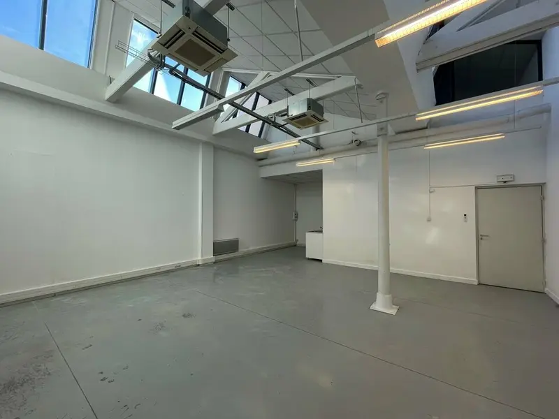 Bureau à louer - Lyon 04 (69004) - 141 m² - 2 584 €/mois