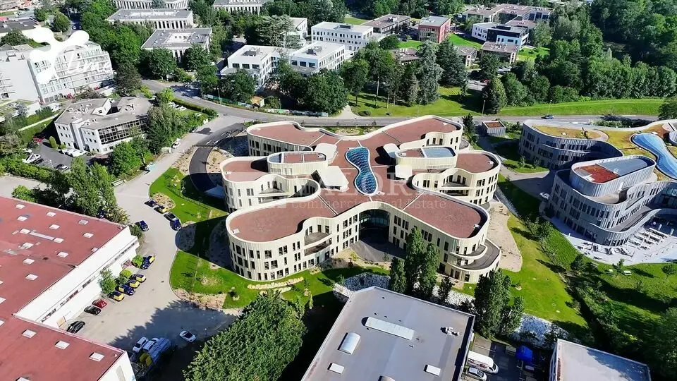 Bureau à louer - Limonest (69760) - 6391 m² - 98 527 €/mois