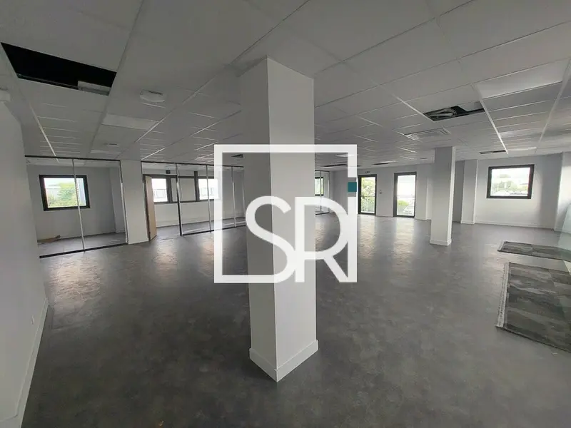 Bureau à louer - Clermont-Ferrand (63100) - 125 m² - 1 458 €/mois
