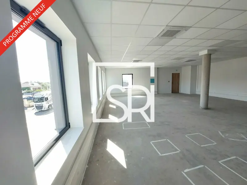 Bureau à louer - Cournon-D'Auvergne (63800) - 95 m² - 1 464 €/mois