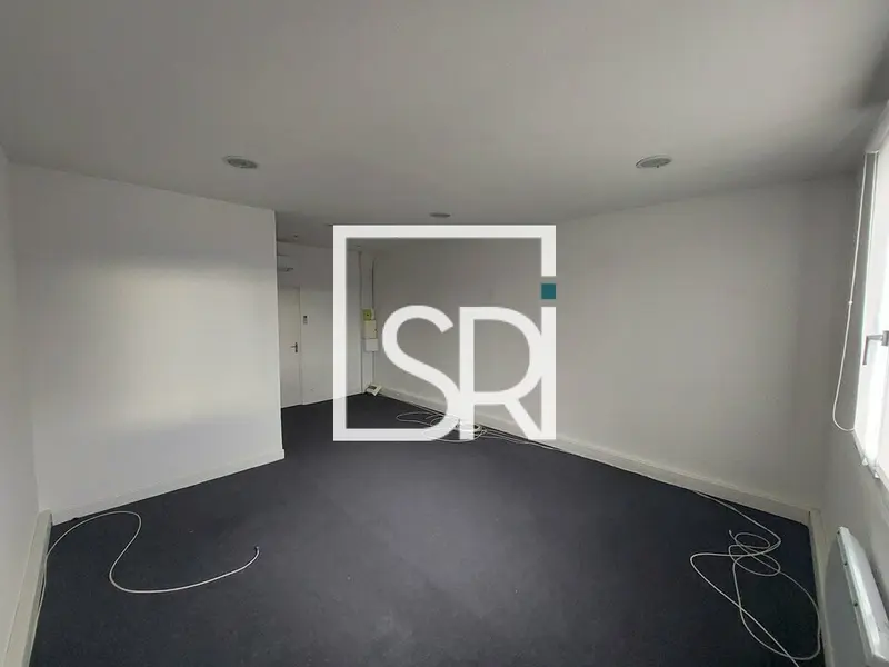 Bureau à louer - Clermont-Ferrand (63100) - 47 m² - 400 €/mois