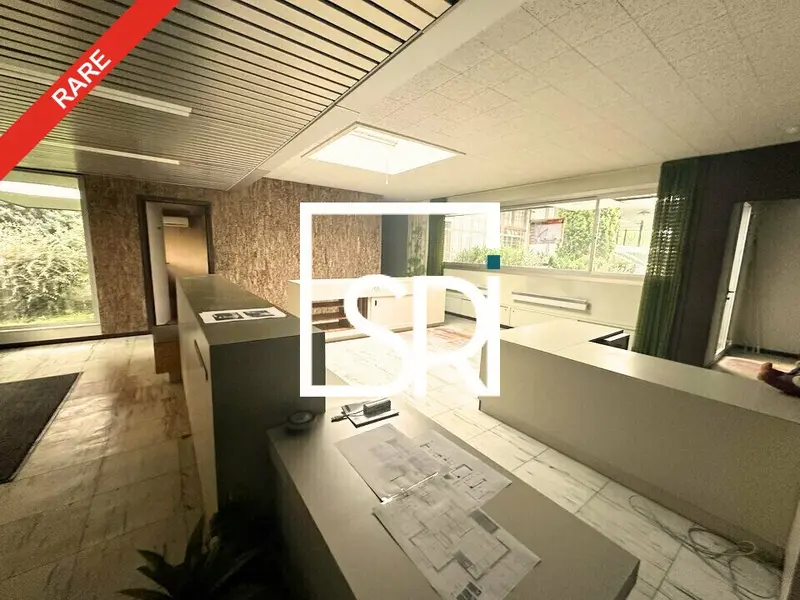Bureau à louer - Issoire (63500) - 280 m² - 2 700 €/mois