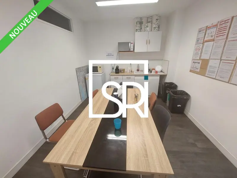 Bureau à louer - Clermont-Ferrand (63100) - 400 m² - 4 000 €/mois