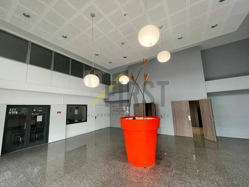 Bureau à louer - Le Broc (06510) - 126 m² - 1 050 €/mois
