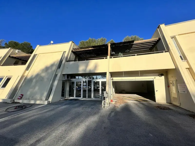 Entrepôt / Activité à louer - Valbonne (06560) - 319 m² - 3 190 €/mois