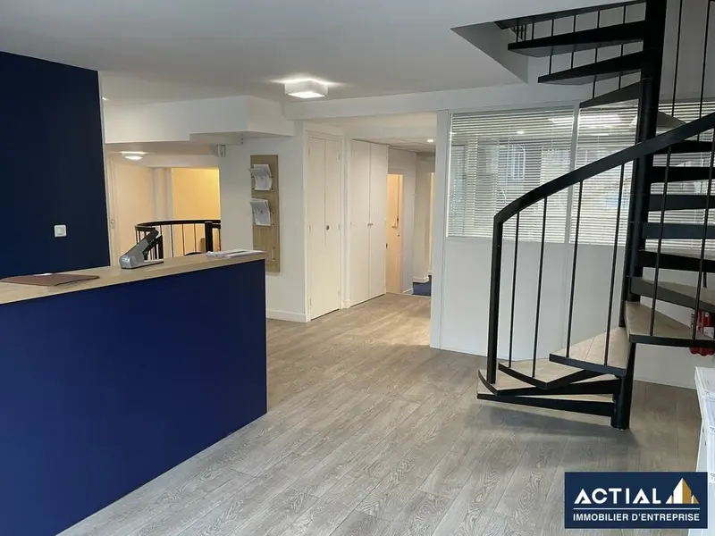 Local Commercial à louer - Nantes (44000) - 258 m² - 4 219 €/mois