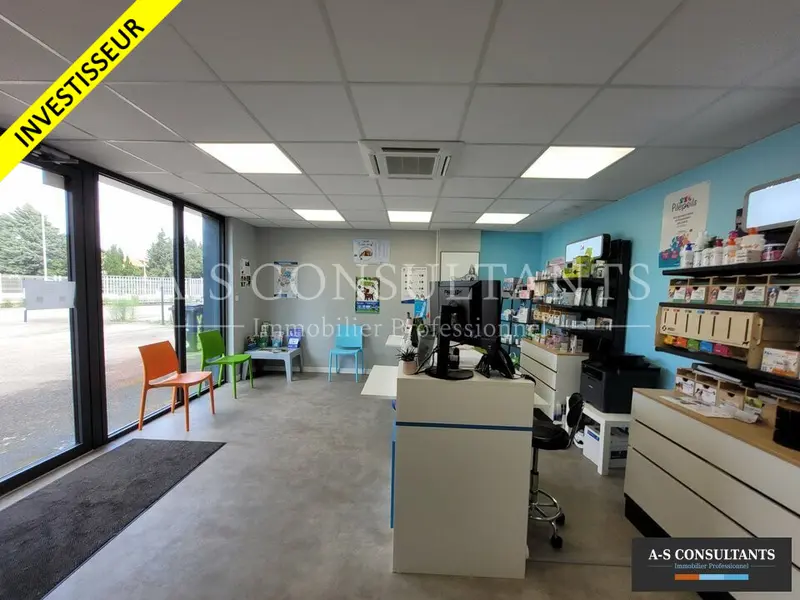 Entrepôt / Activité à vendre - Saint-Priest (69800) - 560 m²