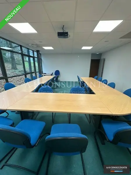 Bureau à louer - Voiron (38500) - 55 m² - 1 120 €/mois