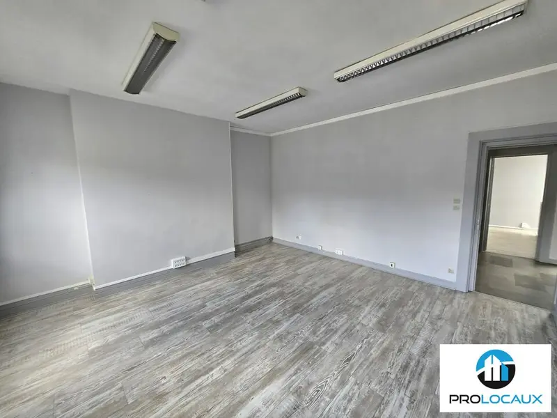 Bureau à louer - Amiens (80000) - 106 m² - 1 378 €/mois