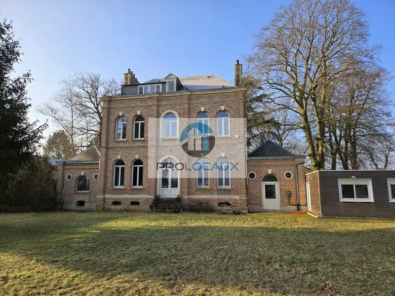 Bureau à louer - Amiens (80000) - 325 m² - 3 500 €/mois