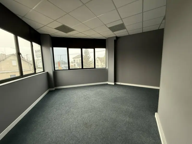 Bureau à louer - Beauvais (60000) - 160 m² - 1 333 €/mois