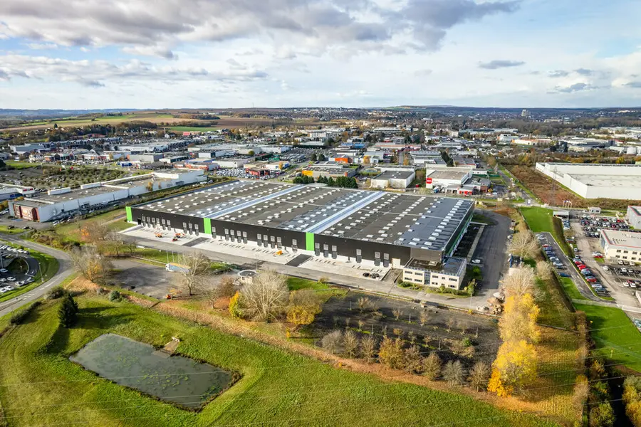 Entrepôt / Activité à louer - Allonne (60000) - 31349 m² - 127 996 €/mois
