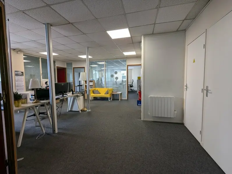 Bureau à louer - Le Petit-Quevilly (76140) - 165 m² - 1 650 €/mois