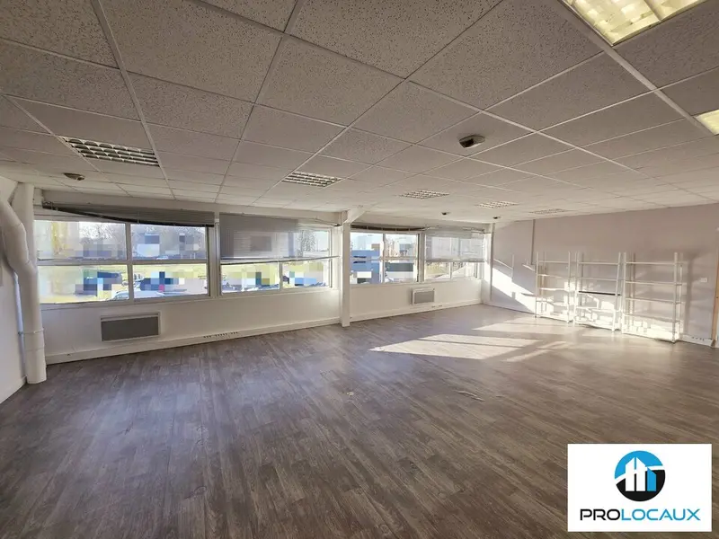 Bureau à louer - Dury (80480) - 225 m² - 2 531 €/mois