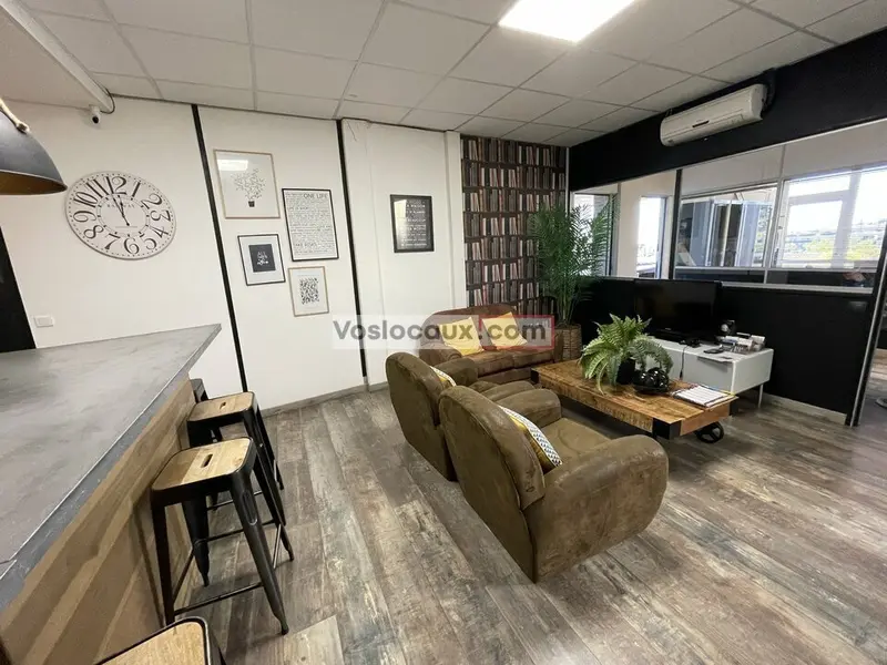 Bureau à louer - Villeneuve-Loubet (06270) - 180 m² - 2 583 €/mois