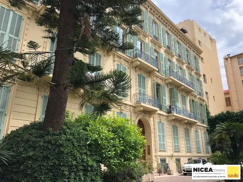 Bureau à louer - Nice (06000) - 168 m² - 2 400 €/mois