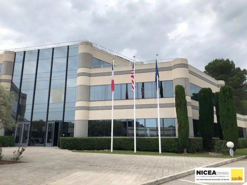 Bureau à louer - Valbonne (06560) - 255 m² - 3 187 €/mois