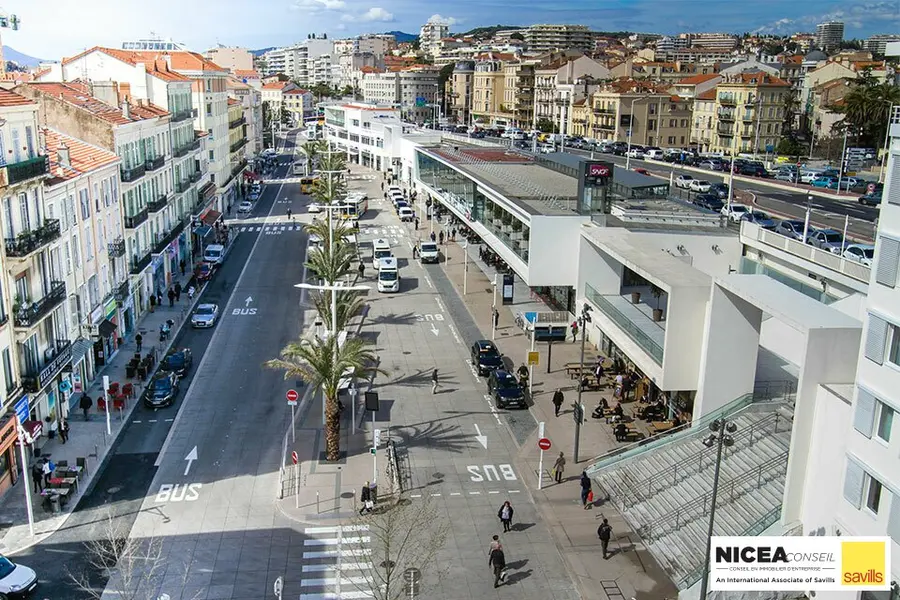 Local Commercial à louer - Cannes (06400) - 178 m² - 6 332 €/mois
