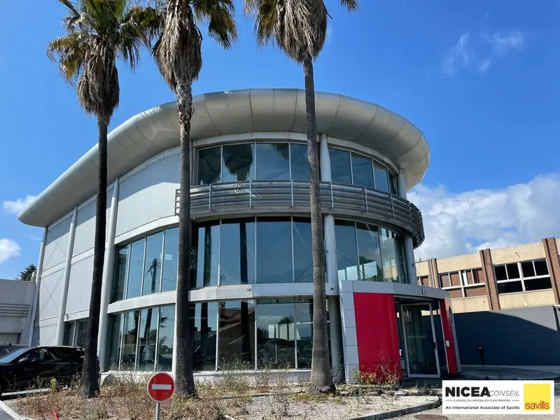 Local Commercial à vendre - Antibes (06600) - 1397 m²