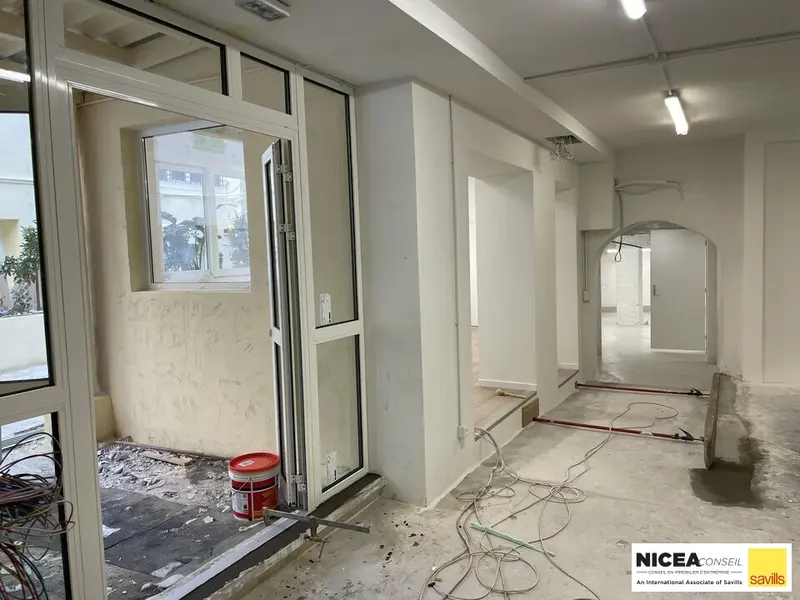 Entrepôt / Activité à louer - Nice (06000) - 290 m² - 5 083 €/mois