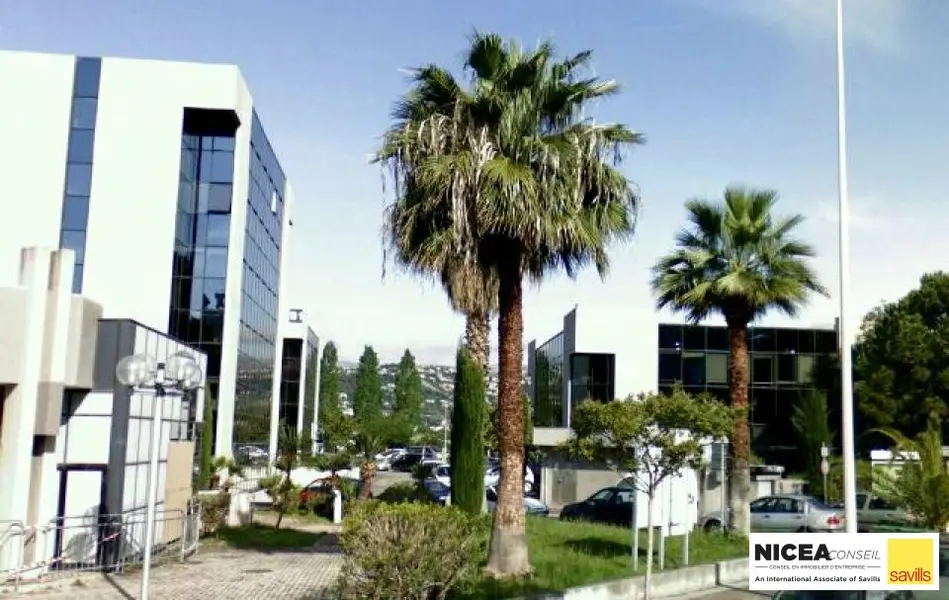 Bureau à louer - Nice (06200) - 148 m² - 1 973 €/mois