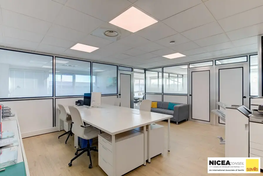 Bureau à louer - Antibes (06600) - 51 m² - 1 041 €/mois