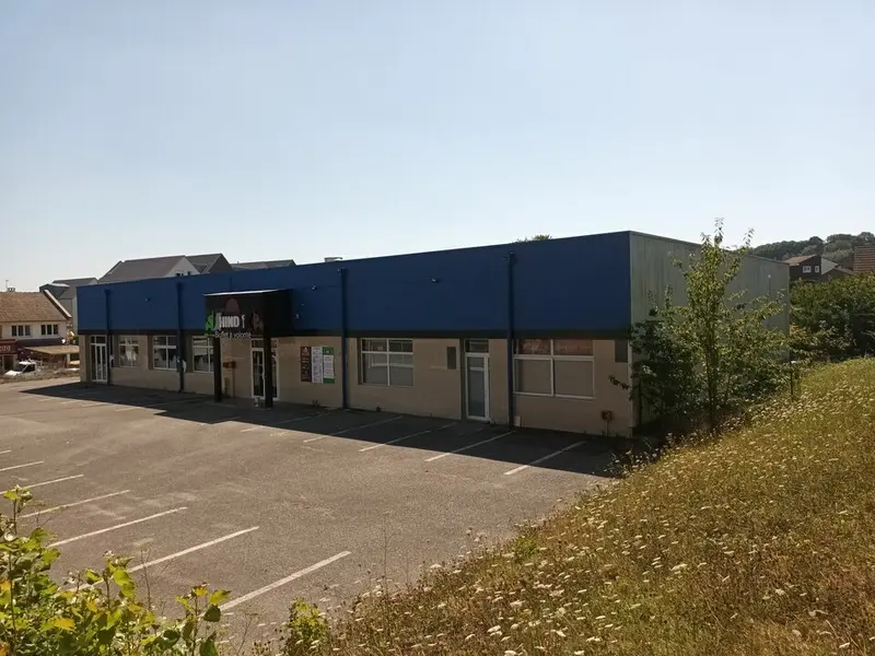 Local Commercial à vendre - Montivilliers (76290) - 800 m²