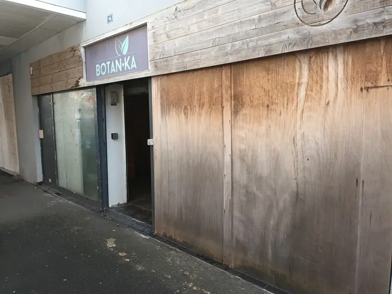 Local Commercial à louer - Colleville (76400) - 159 m² - 1 987 €/mois