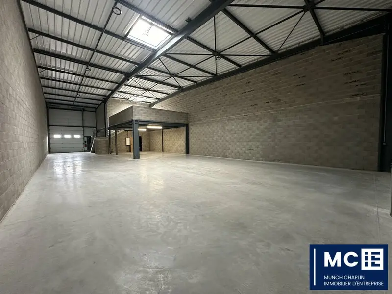 Entrepôt / Activité à louer - Souffelweyersheim (67460) - 781 m² - 6 963 €/mois