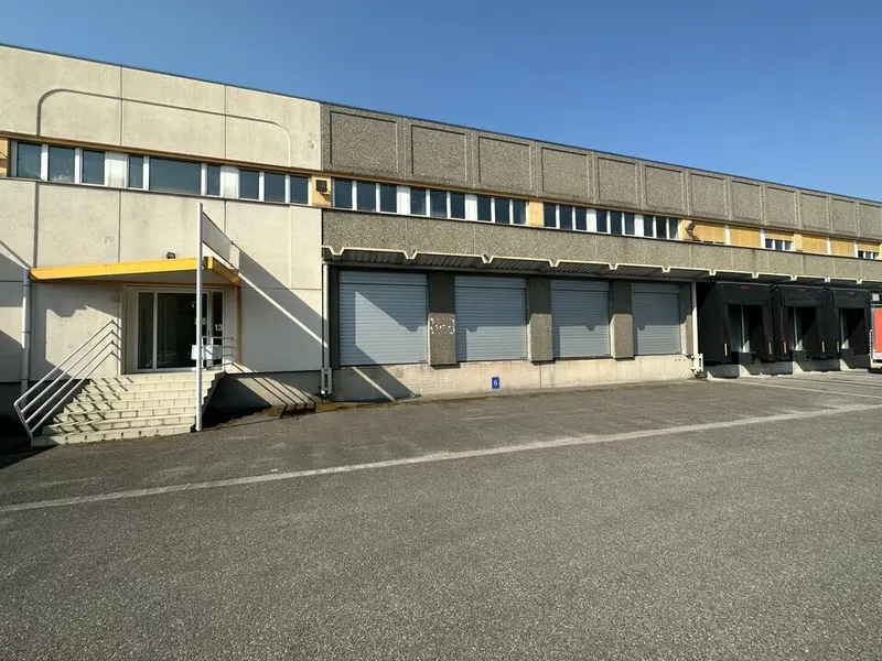 Entrepôt / Activité à louer - Strasbourg (67100) - 2425 m² - 10 104 €/mois