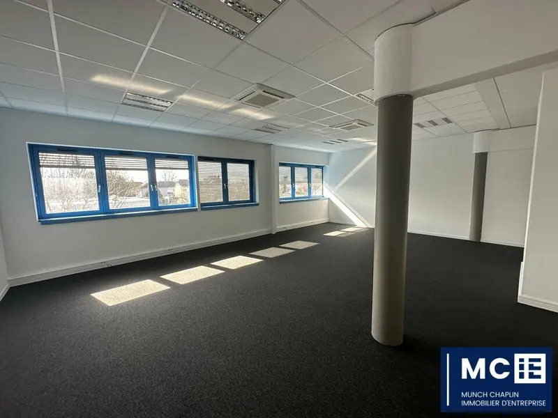 Bureau à louer - Schiltigheim (67300) - 792 m² - 6 600 €/mois