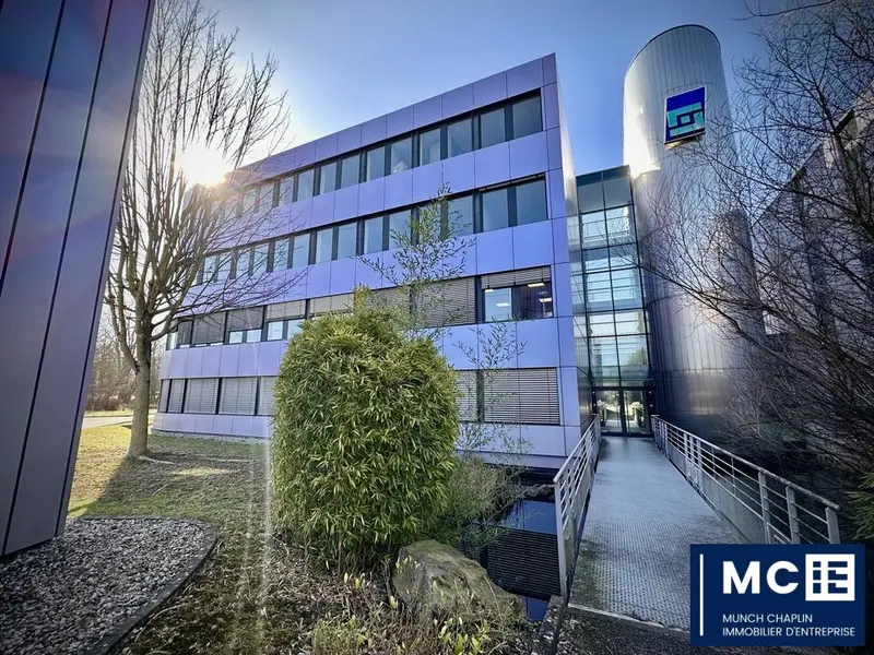Bureau à louer - Mundolsheim (67450) - 1272 m² - 13 250 €/mois