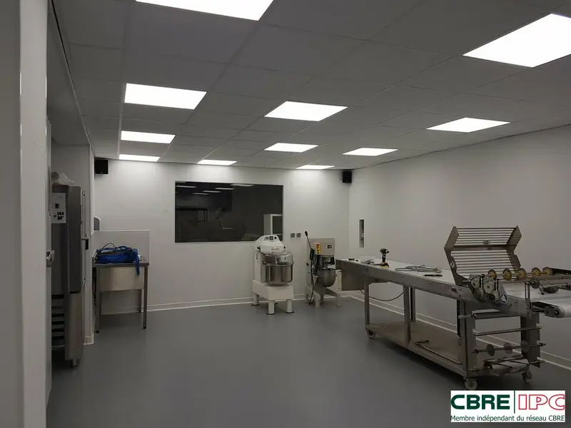 Entrepôt / Activité à louer - Larressore (64480) - 126 m² - 950 €/mois