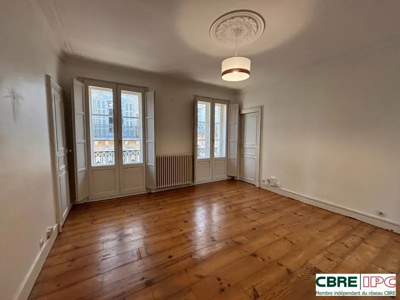 Bureau à louer - Pau (64000) - 104 m² - 1 300 €/mois