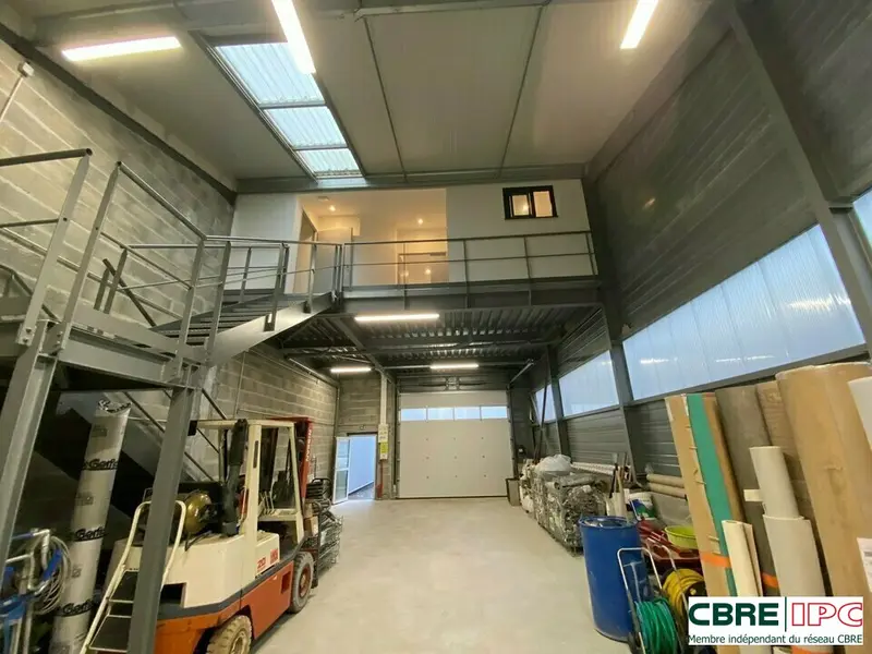 Entrepôt / Activité à vendre - Villefranque (64990) - 144 m²
