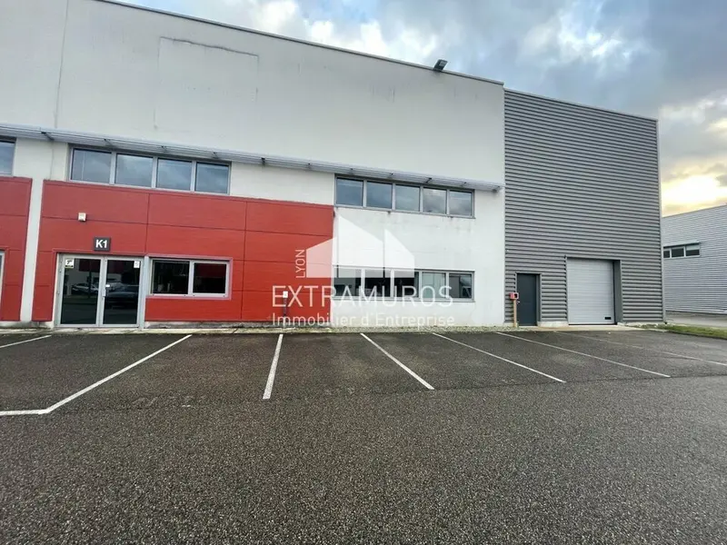 Bureau à louer - Saint-Priest (69800) - 406 m² - 3 750 €/mois