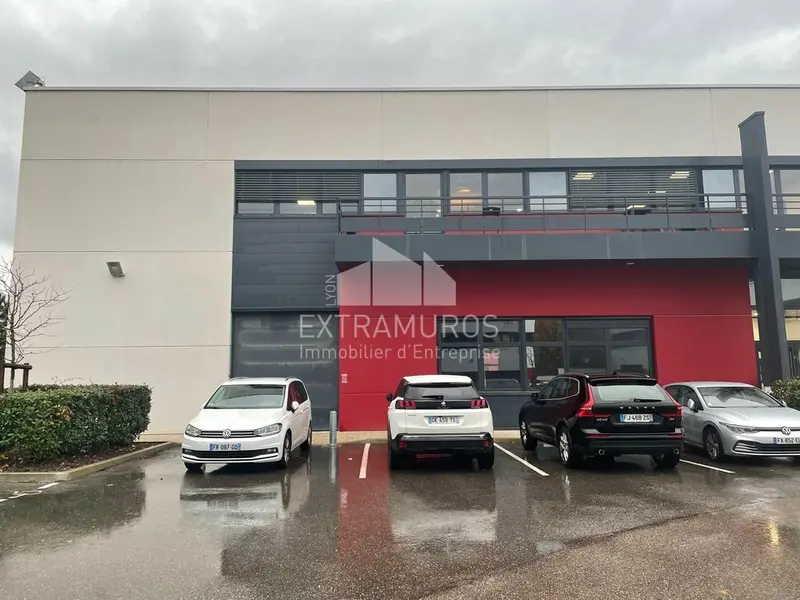 Entrepôt / Activité à louer - Dardilly (69570) - 340 m² - 2 975 €/mois