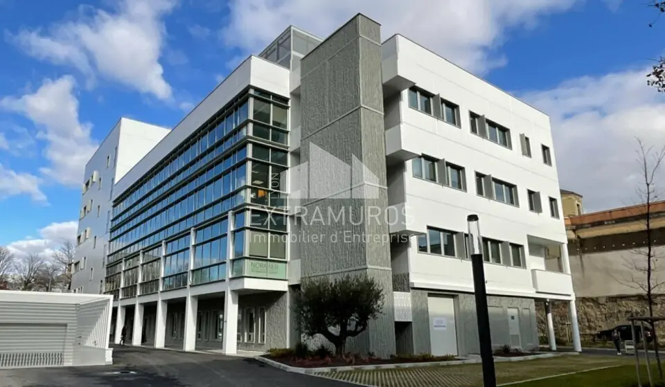 Bureau à louer - Lyon 08 (69008) - 395 m² - 6 133 €/mois