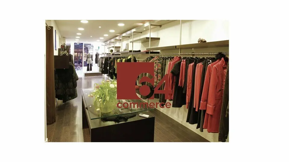 BELLE BOUTIQUE N°1 RUE GAMBETTA À SAINT JEAN DE LUZ