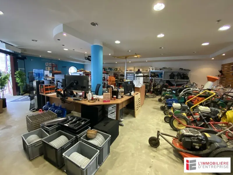 Local Commercial à louer - Vern-Sur-Seiche (35770) - 255 m² - 2 000 €/mois
