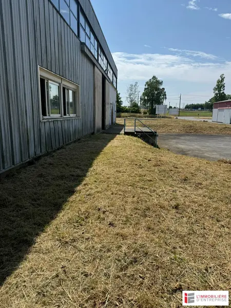 Entrepôt / Activité à louer - Beaucé (35133) - 1200 m² - 5 000 €/mois