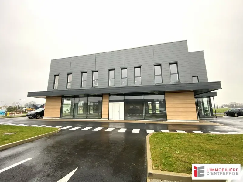Local Commercial à louer - Mordelles (35310) - 299 m² - 4 983 €/mois