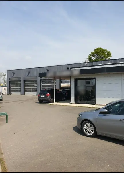 Entrepôt / Activité à vendre - Andouillé-Neuville (35250) - 900 m²