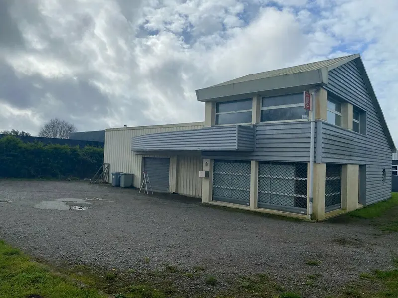 Entrepôt / Activité à louer - Ergué-Gabéric (29500) - 300 m² - 2 000 €/mois