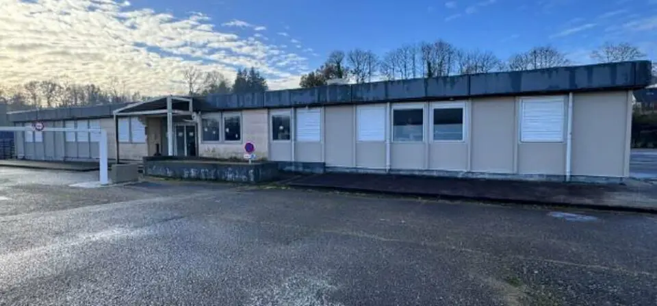 Bureau à louer - Quimper (29000) - 296 m² - 2 466 €/mois